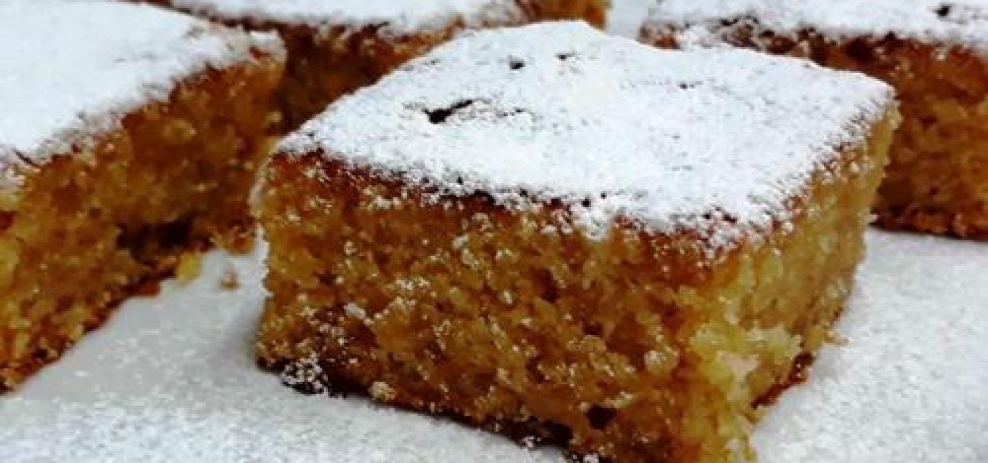 Κέικ με μαρμελάδα και σιμιγδάλι σε 25 λεπτά